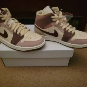 Air Jordan 1 Mid Brown Tan