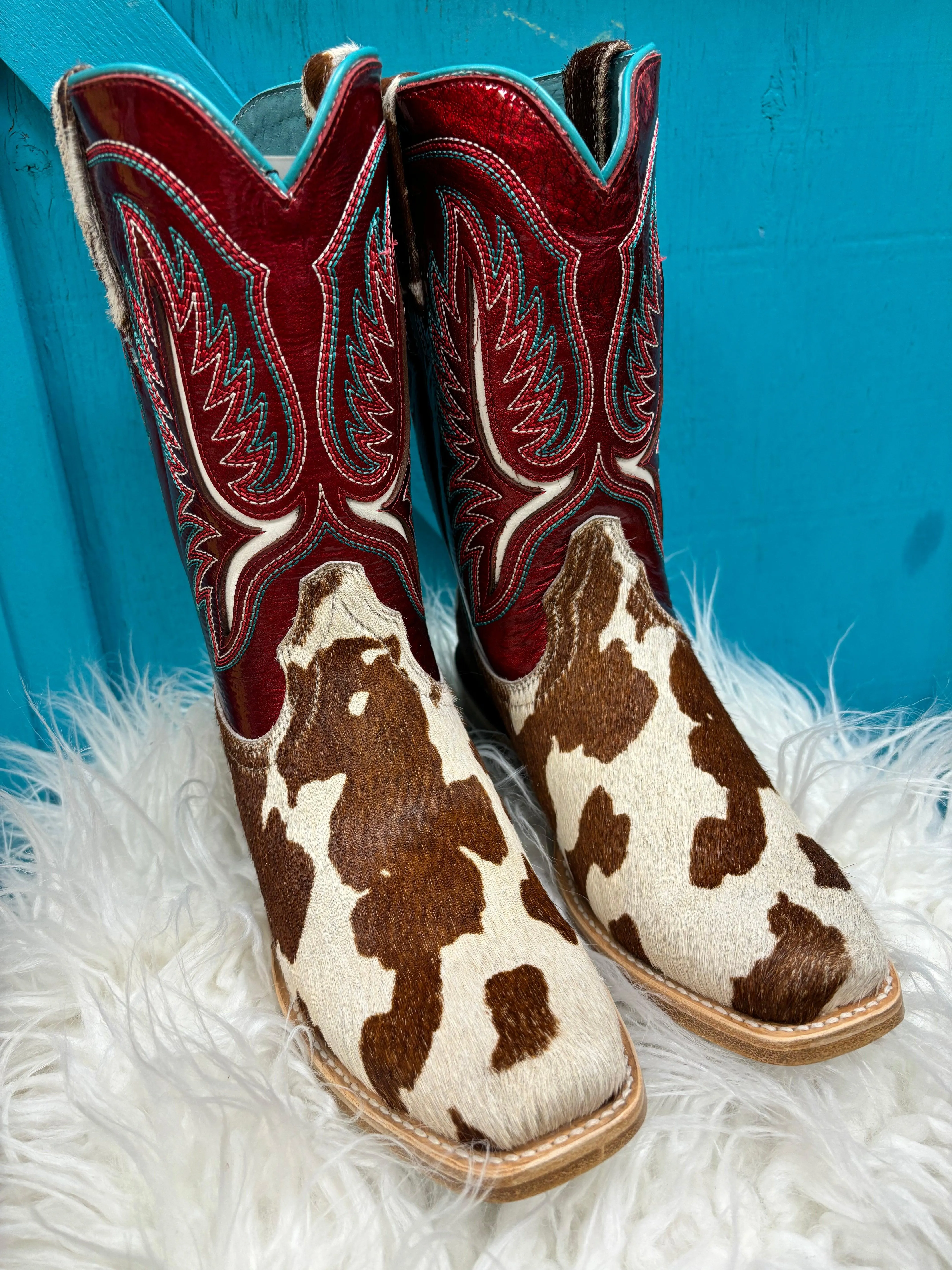 Ariat Women's Futurity Colt Cowtown Hair-On & Ruby Red Patent Cowgirl Boots 10051020