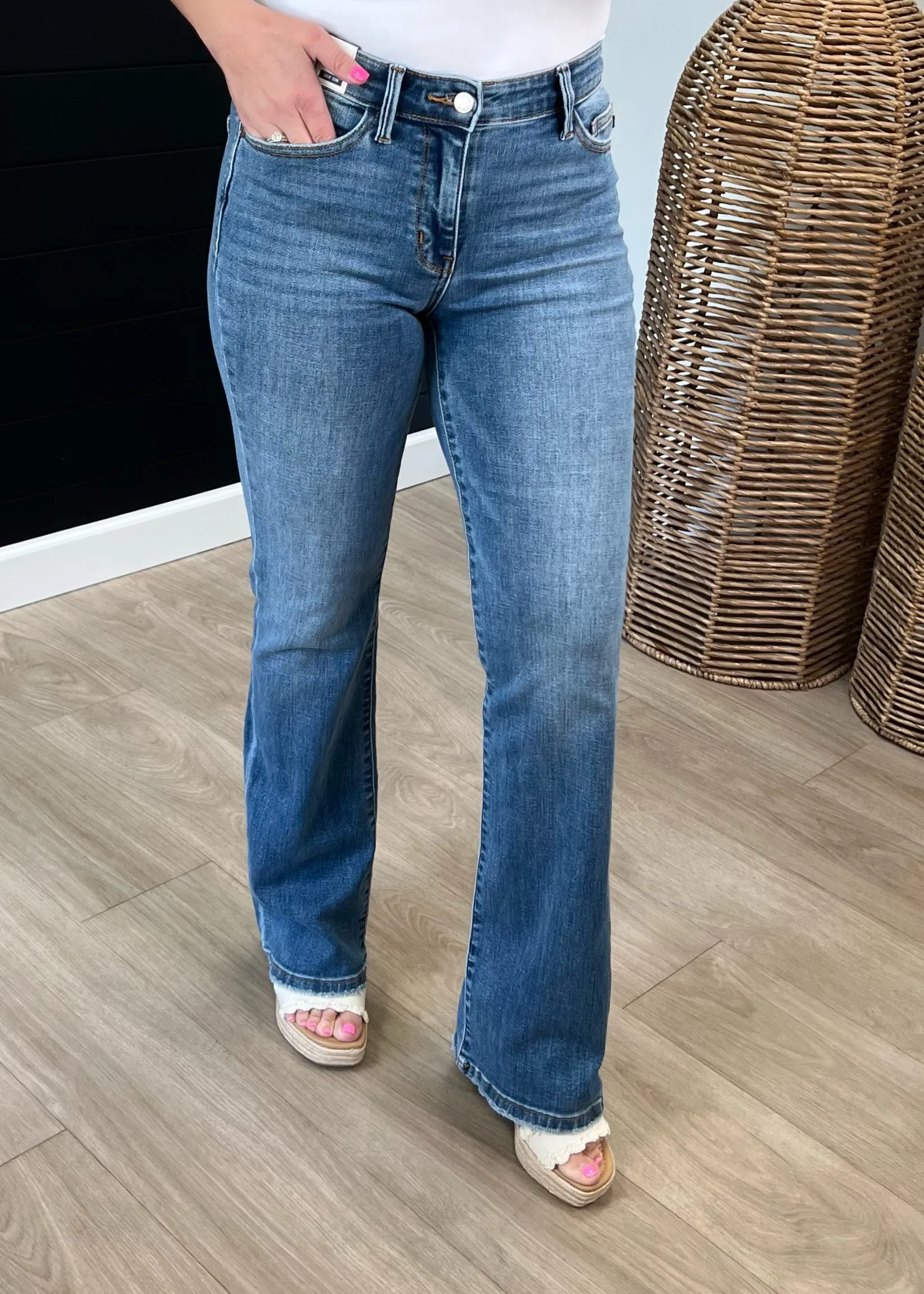 FINAL SALE - Judy Blue Medium Wash Bootcut Jeans