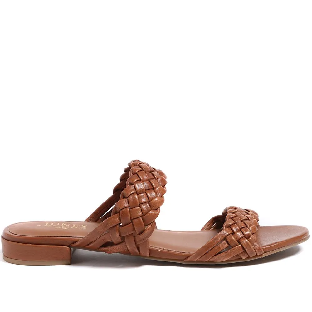 Madena Leather Mule Sandals - MADENA / 323 882