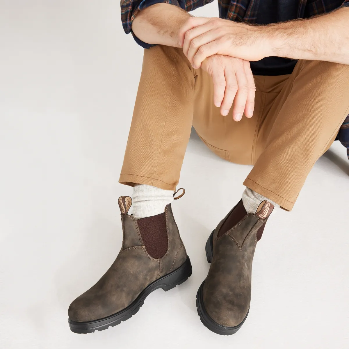 Men's Classics  Chelsea Boots  -  Rustic Brown