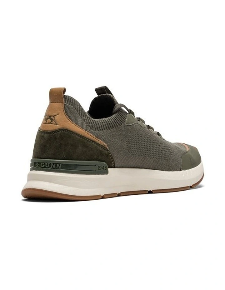 Runner Flow Sneaker in Olive